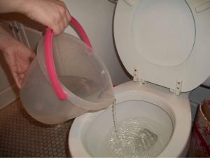 How to Turn the Water Off to a Toilet - Great Examples