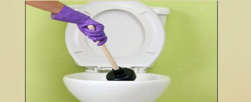 Home-Remedies-to-Unclog-a-Toilet